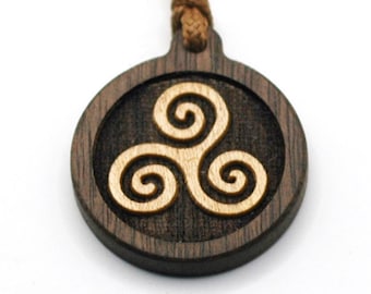 Handmade Wooden Pendant Necklace – Celtic Triskelion Symbol, Spiritual Symbol Jewelry, Unisex Gift, Free Engraving Limited Time