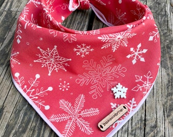Christmas Dog bandana SNOWFLAKES //  Snowflake dog bandana // Red dog bandana // Christmas bandana // Winter bandana // Dog bandana