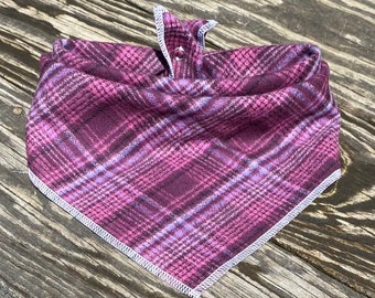 Flannel Dog bandana PURPLE PLAID // Fall dog bandana // dog bandana fall // Bandana for dogs // Plaid dog bandana // Girl Dog scarf