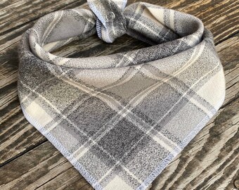 Dog bandana GRAY AND WHITE // dog bandana fall // Bandana for dogs // Plaid dog bandana // Dog scarf // Dog scarf // Plaid