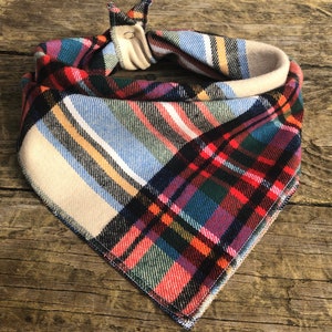 Christmas plaid Dog bandana  //  Dog bandana // Red dog bandana // Christmas bandana // Winter bandana // Dog scarf // Plaid bandana