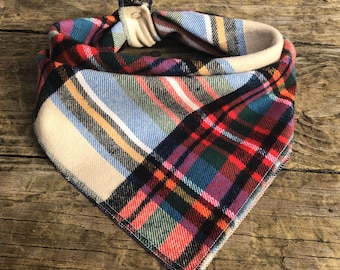 Christmas plaid Dog bandana  //  Dog bandana // Red dog bandana // Christmas bandana // Winter bandana // Dog scarf // Plaid bandana