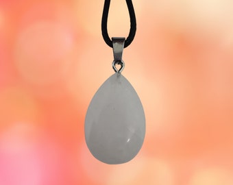 Pendentif goutte en Cristal de Roche (Sagesse et Rééquilibrage)