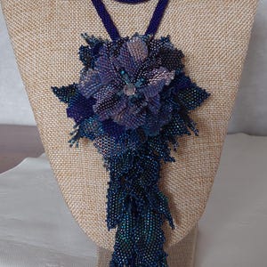 flower necklace