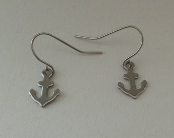 Stainless steel earrings - small anchor