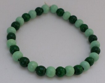 Wood beads Bracelet - dark green and mint - with natural rubber
