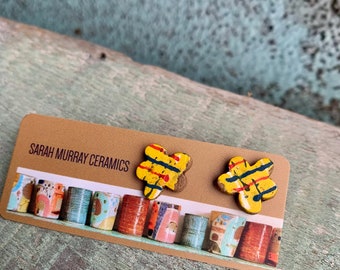 READY to SHIP Ceramic Stud Earrings Daisy Flower Green Red Kilim Print