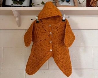 Combinaison étoilée au crochet