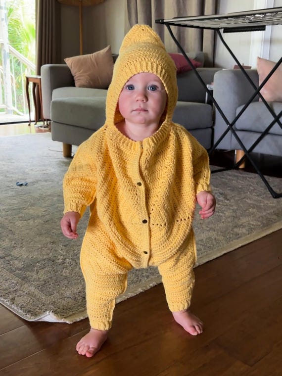 PDF pattern - Juni starsuit for toddlers