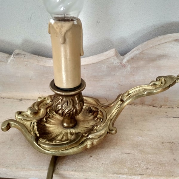 Ancienne lampe de chevet  en bronze - bougeoirs  à mains lumière veilleuse