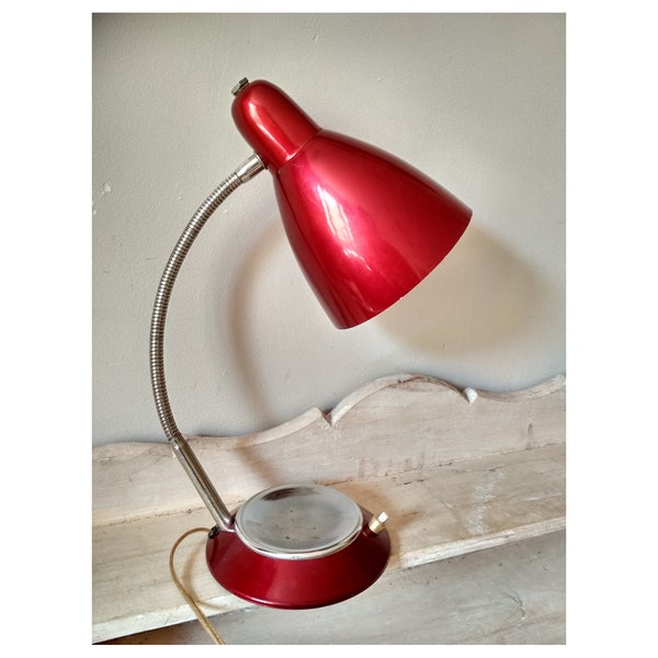 Lampe de bureau articulée années 70' métal rouge et pied flexible métal