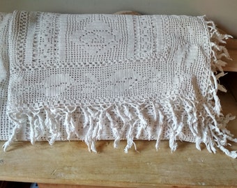 White cotton bedspread, vintage crocheted floral patterned throw, white cotton bedspread, sofa throw