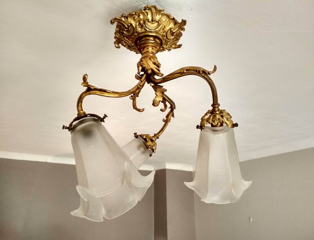 Lustre Bronze Antique : Suspension Rococo en Verre Dépoli - France