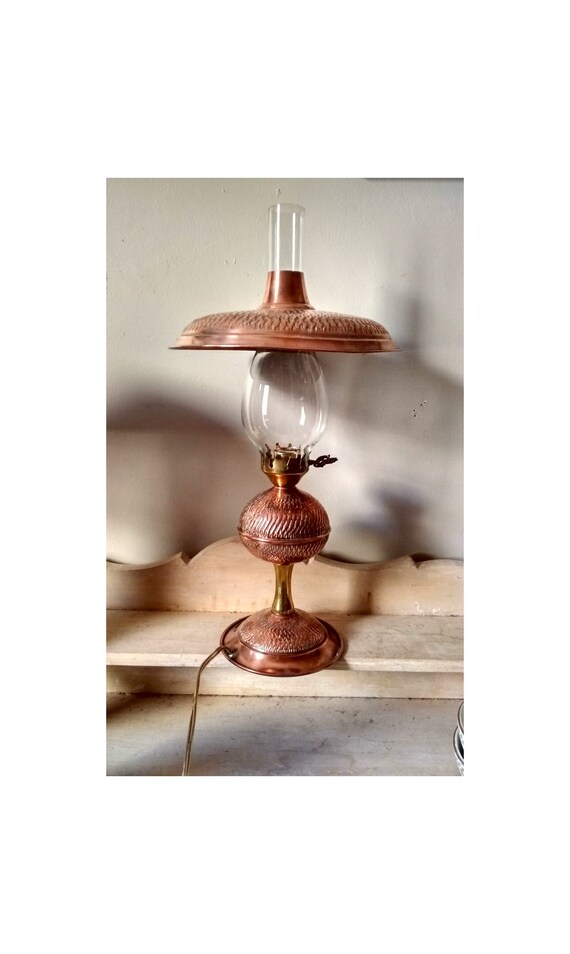 Uluru Goneryl voormalig Art Deco Lamp in Hammered Copper and Globe Tube Glass - Etsy