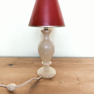 Old beige marbled stone lamp base - alabaster lamp - vintage table lamp - beige bedside lamp - art deco living room lamp