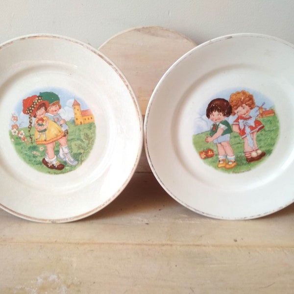 2 old plates 1930 - talking plates child scenes - Badonviller earthenware - children's dessert plates