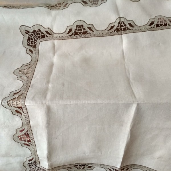 Ancienne nappe carrée en lin métis bis et 6 napperons assortis, nappe toile coton festonné, linge ancien chemin de table, broderie Richelieu