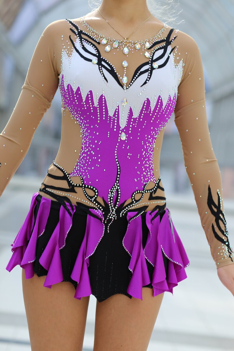 Aislor Patineuse Tenue Patinage Artistique Femme Justaucorps Gymnastique Danse Latine Rythmique Compétition Costume Spectacle Blanc XS Aislor Patineuse Tenue Patinage Artistique Femme Justaucorps Gymnastique Danse Latine Rythmique Compétition Costume Spectacle Blanc XS