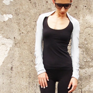 Cropped Bolero Jersey Cardigan: Long Sleeve Minimalist Shrug