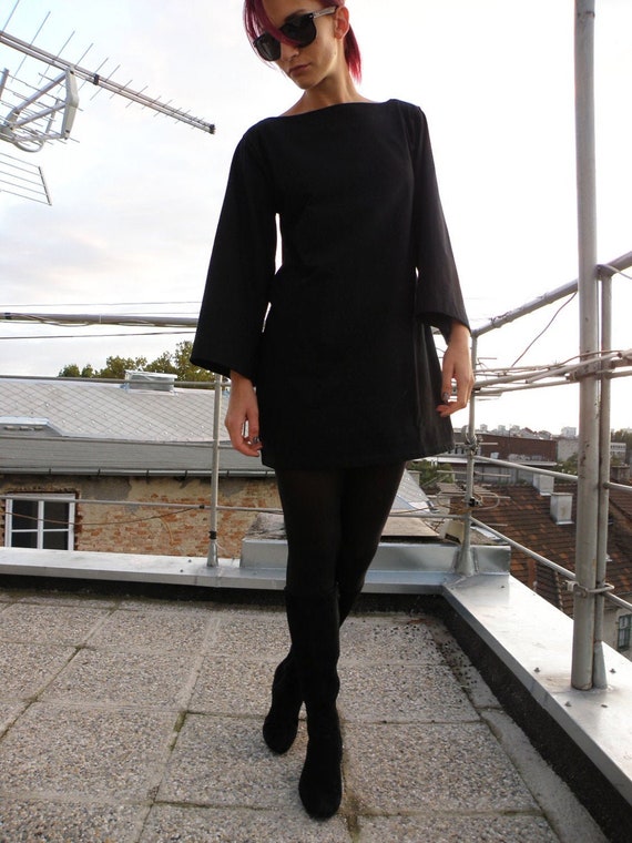 black jersey tunic dress Wide Sleeve Black Jersey Tunic Dress: Minimalist Vintage Style