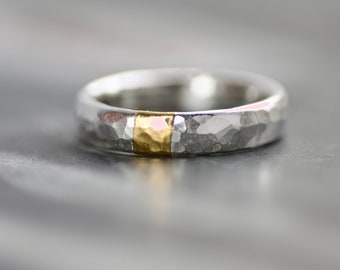 Gehämmerter strukturierter polierter Silber- und 24 Karat Goldring, Unisex, Keum Boo, Geumbu, Kum-bu Band, gehämmerter Ring, alternativer Ehering