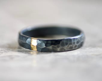 Gehämmerter Strukturierter oxidierter Silberring & 24 Karat Gold, Unisex, Keum Boo, Geumbu, Kum-bu Band, gehämmerter Ring, alternativer Ehering, Gothic