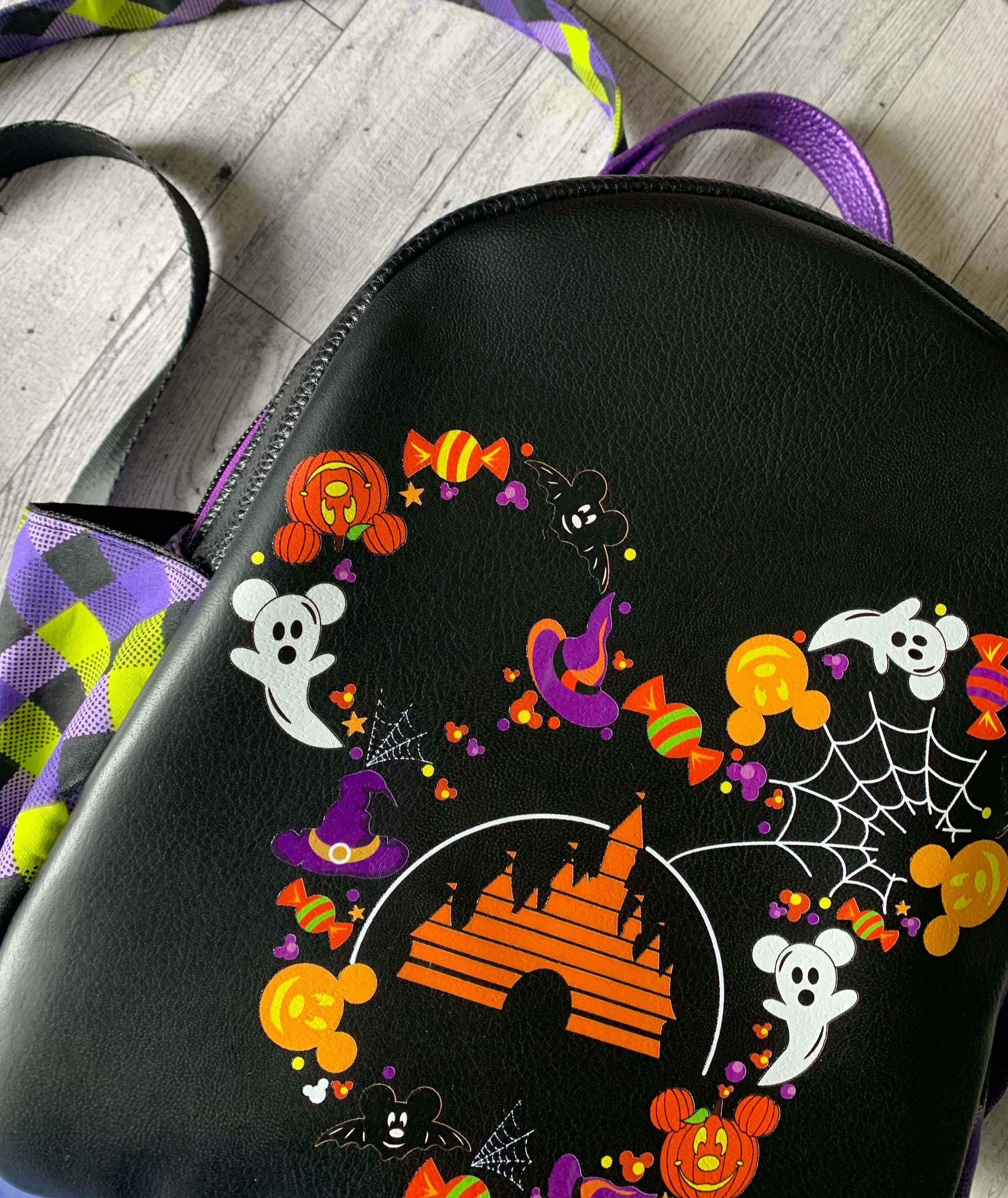 ◆LOUNGE FLY◆Sleeping Beauty フローラル ボディバッグ 送料込 Amazon.com: Loungefly Disney Sleeping Beauty Collector Pin