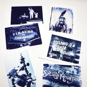 Sechs Karten Set blanko Karten mit Cyanotypie (Blau) Prints - Disneyland Serie #1 - Original Fotos und Cyanotypien © John L. Hampton