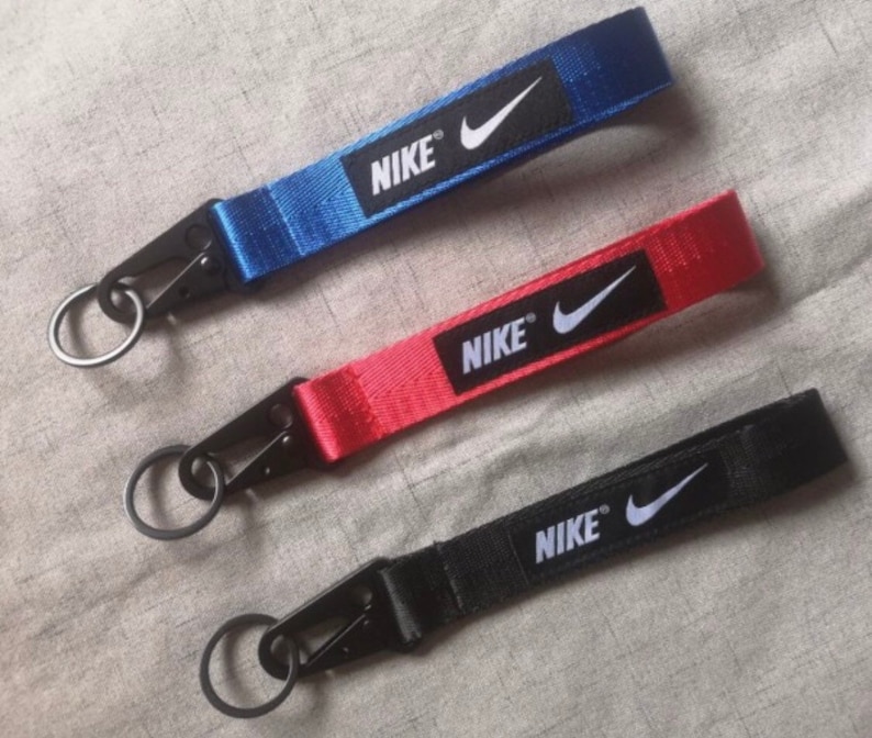 wrist lanyard nike