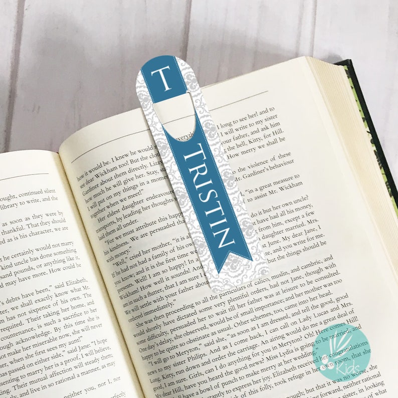 Pretty Bookmarks for Women Personalized Gift for Women, Damask Bookmark for Mom, Personalized Metal Bookmark Clip Customizable Bookmark Gift image 2