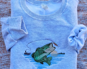 Bass Crewneck Embroidered
