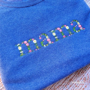 Mama Sweatshirt, Embroidered Floral Mama Crewneck, Mothers day gift, Spring Sweatshirt,