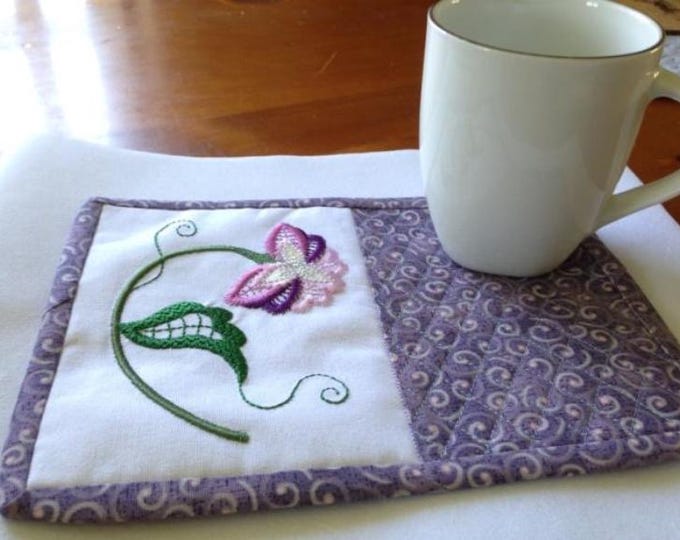 Flower Mug Rug Project  1 Machine Embroidery Designs