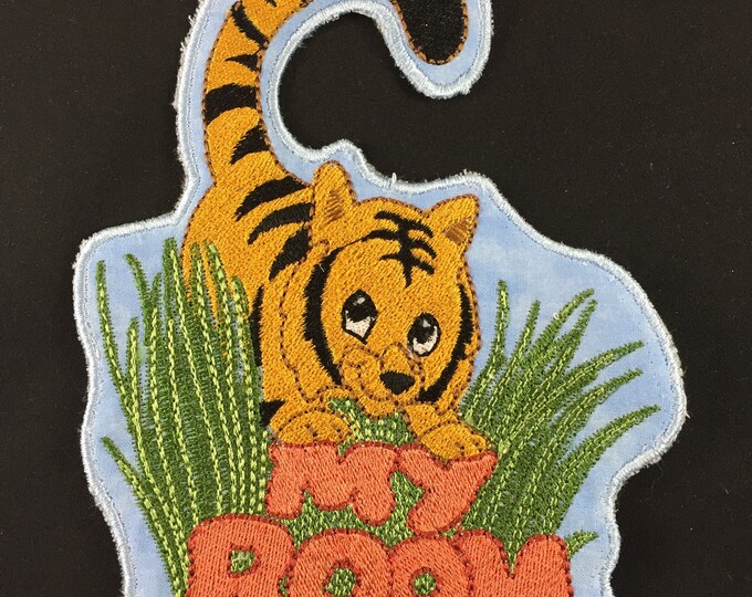 FSA Zoo Door Hangers   "Free Standing Applique" Machine Embroidery Designs