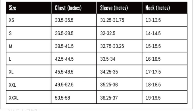 Puede incluir: Tabla de tallas de ropa con medidas en pulgadas para el pecho, la manga y el cuello. Las tallas incluyen XS, S, M, L, XL, XXL y XXXL.