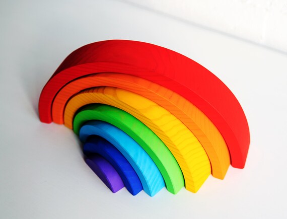 rainbow stacking puzzle