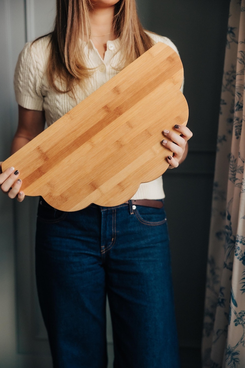 Santos Scallop Charcuterie Board - Thumbnail 4