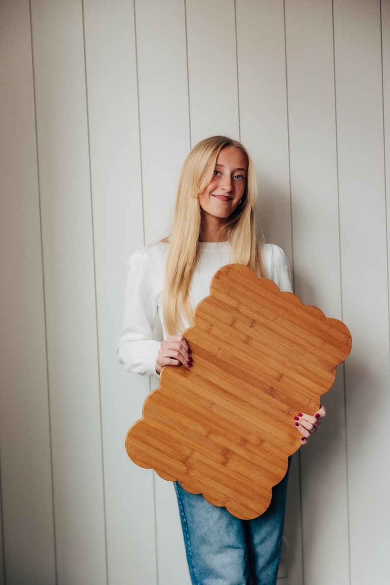 Santos Scallop Charcuterie Board - Thumbnail 5