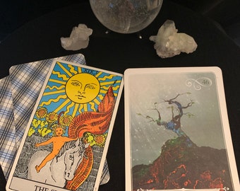 Lectura combinada de cartas del tarot y del oráculo: amor, carrera y generalidades - Documento PDF/Descarga digital