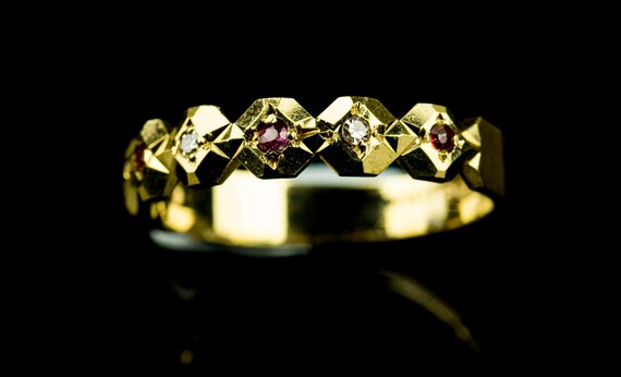 Stunning 9ct Yellow Gold Ruby & Diamond Half Eter… - image 4