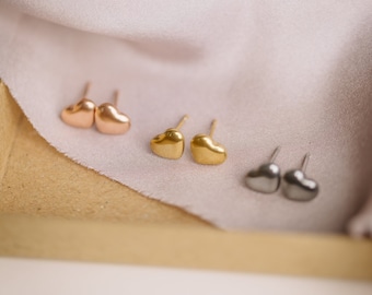 Herz Ohrstecker in gold, silber oder roségold // Minimalistische Edelstahlohrringe  Herz // kleine Herzohrringe