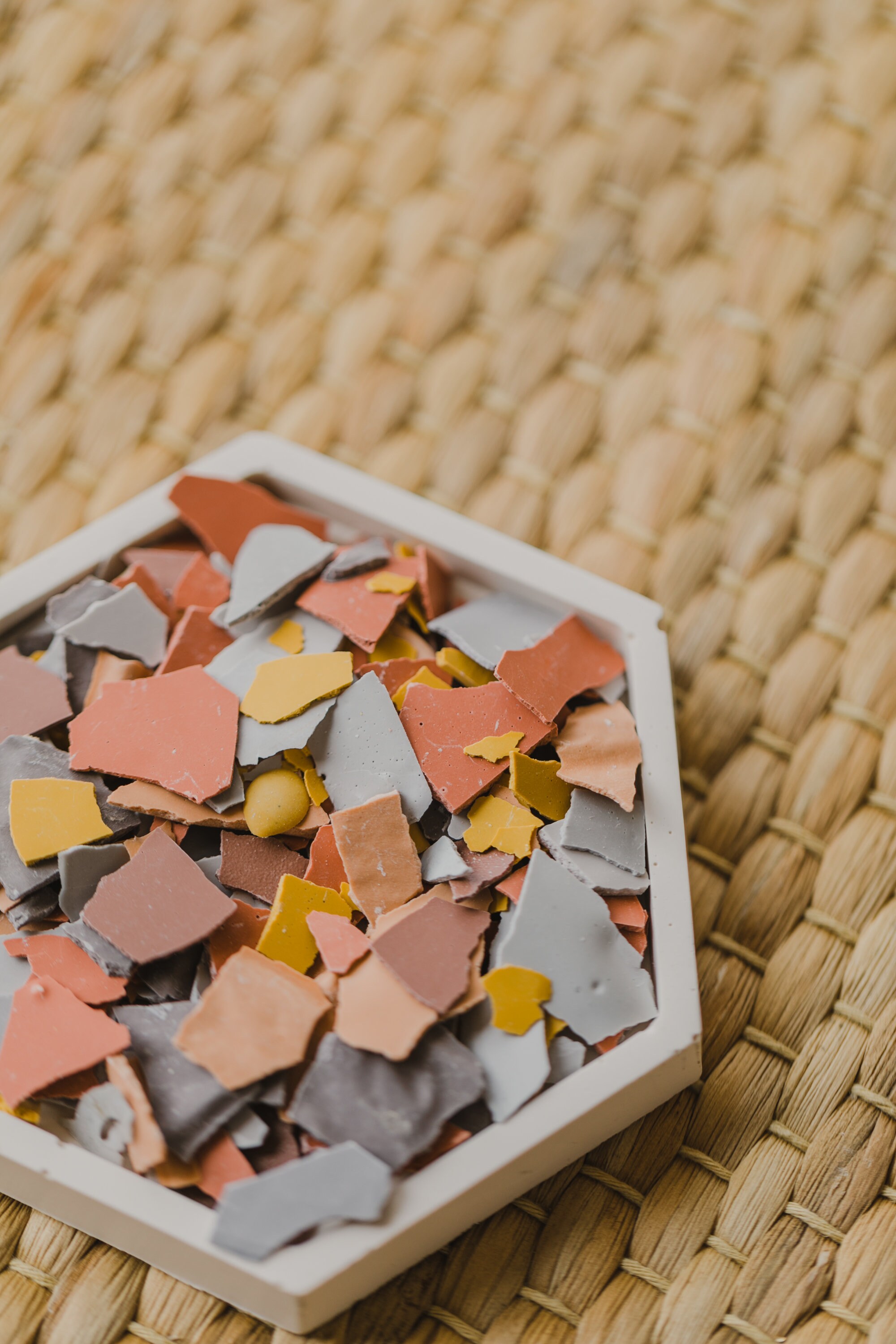 Jesmonite Chips // Terrazzo Chips // Terrazzo // Jesmonite Terrazzo