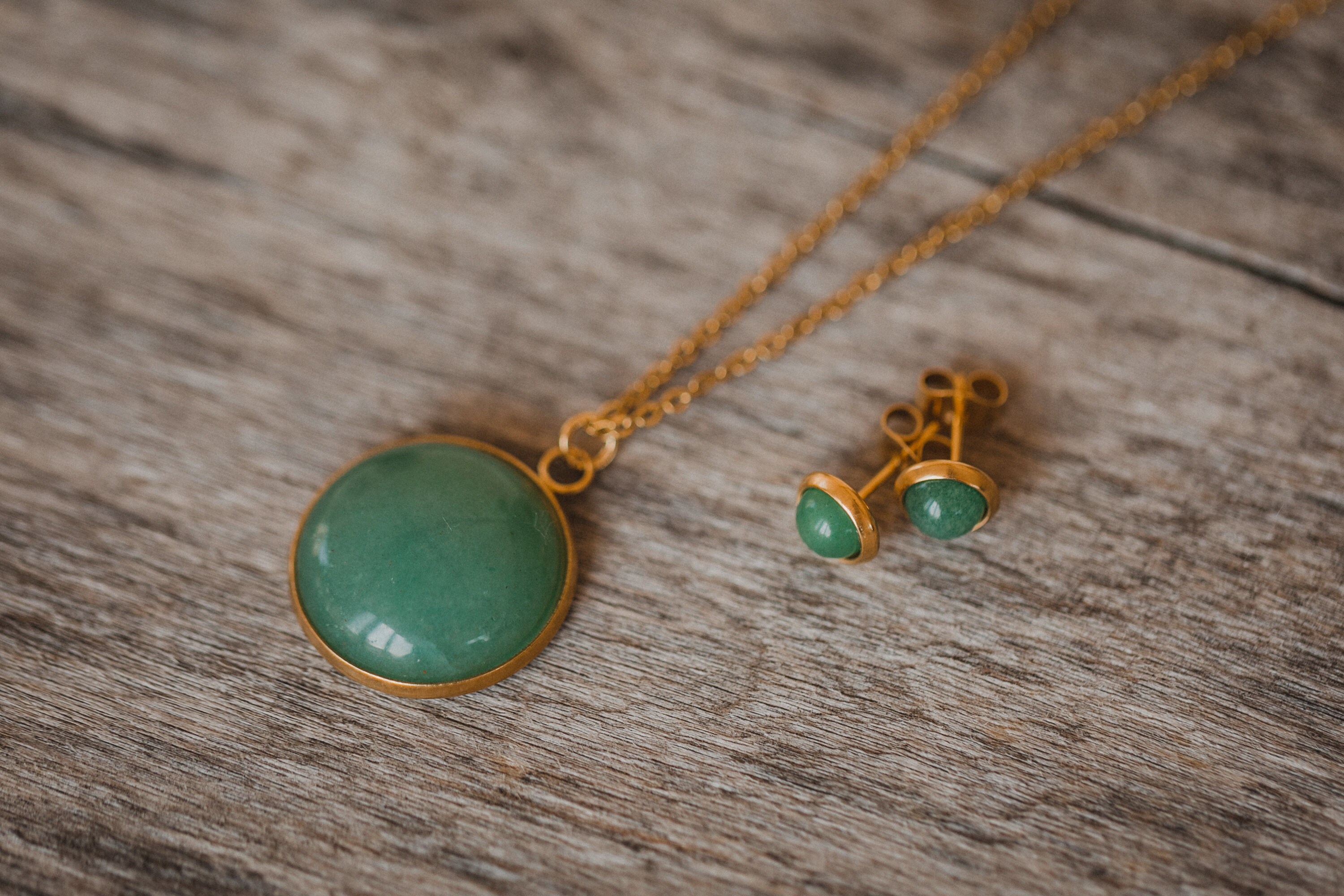 Schmuckset grüner Aventurin, Halskette, Ohrringe, Aventurin, Goldkette
