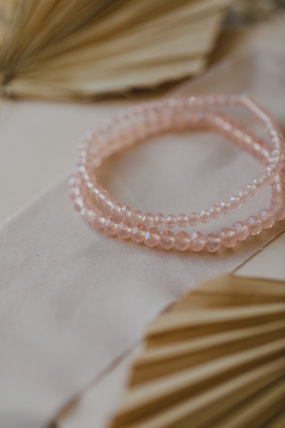 rosa glänzendes Armband // rosa Perlenarmband // rosten Glasschliffperlen // rosa Armband // kleines Geschenk // Geschenkidee