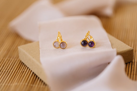 kleine runde Amethyst Edelstein Ohrringe // lila Amethyst Ohrringe // lila Edelstein Ohrringe // Edelstein  Amethyst //  6 mm