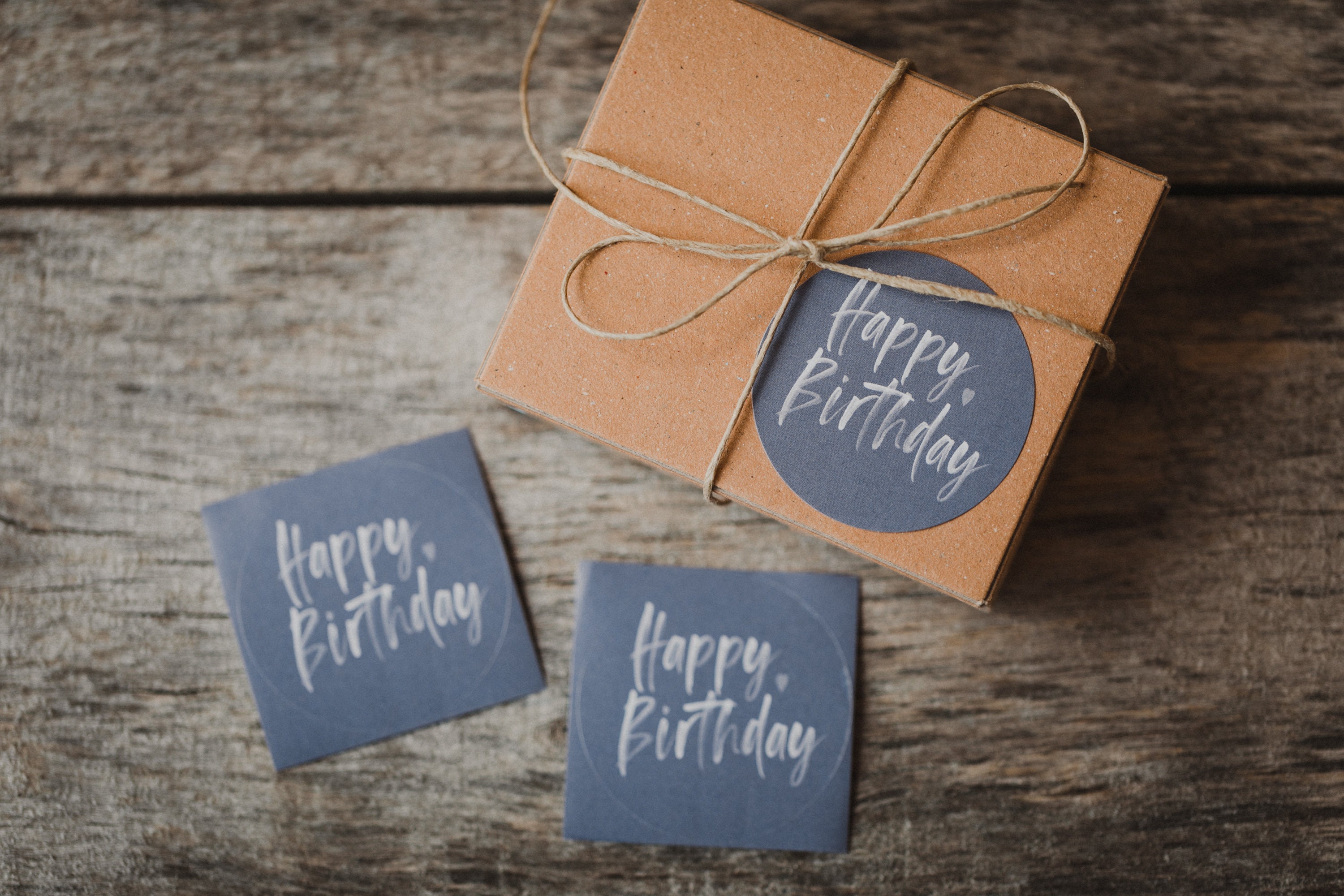 Aufkleber Happy Birthday Sticker 10 Stuck Runder Aufkleber Geburtstag Blau Lila Geschenkidee Geschenktute Geburtstag Verpackung