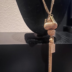 Tassel necklace