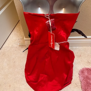 Medium red strapless feather dress