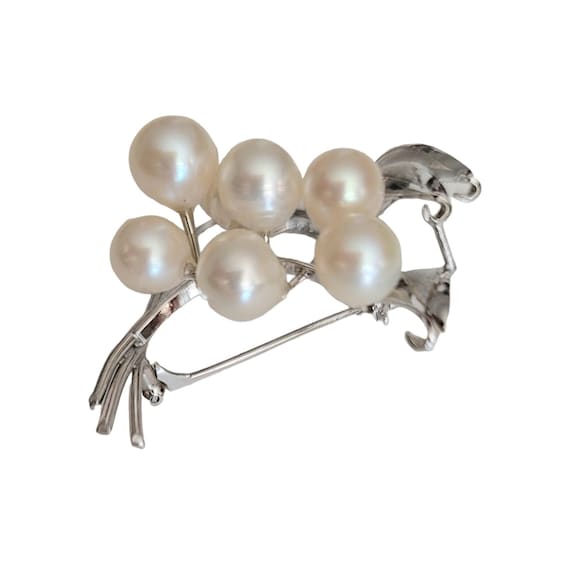 Silver Tone Leaf Genuine Pearl Cluster Brooch Pin