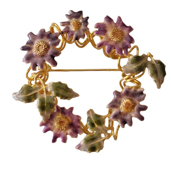 Pink Purple Enamel Flower Gold Tone Open Round Wire Wreath Brooch E221